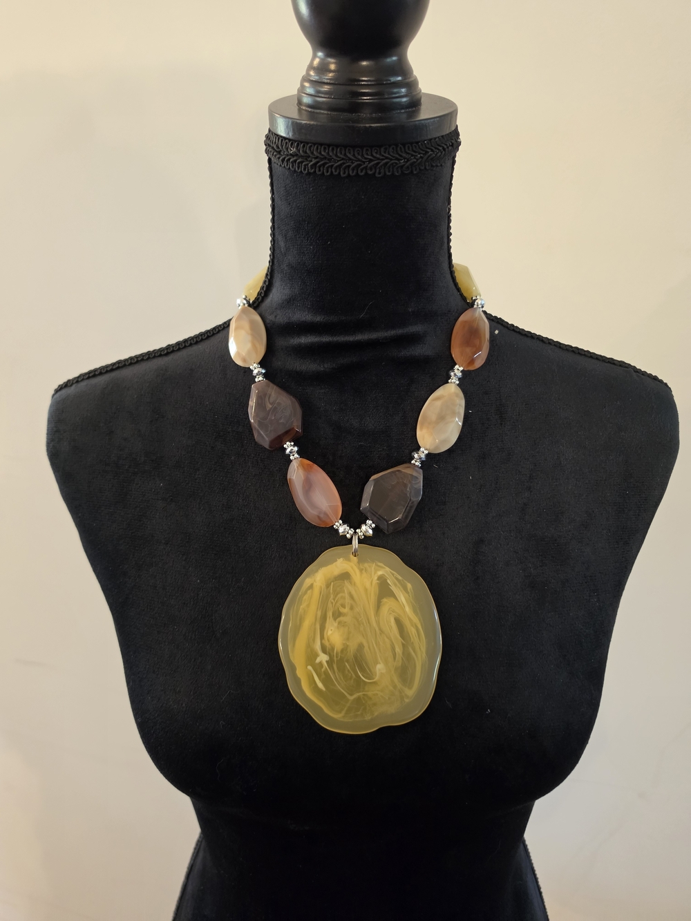 Handcrafted Yellow Agate-Style Statement Necklace - Women Jewelry